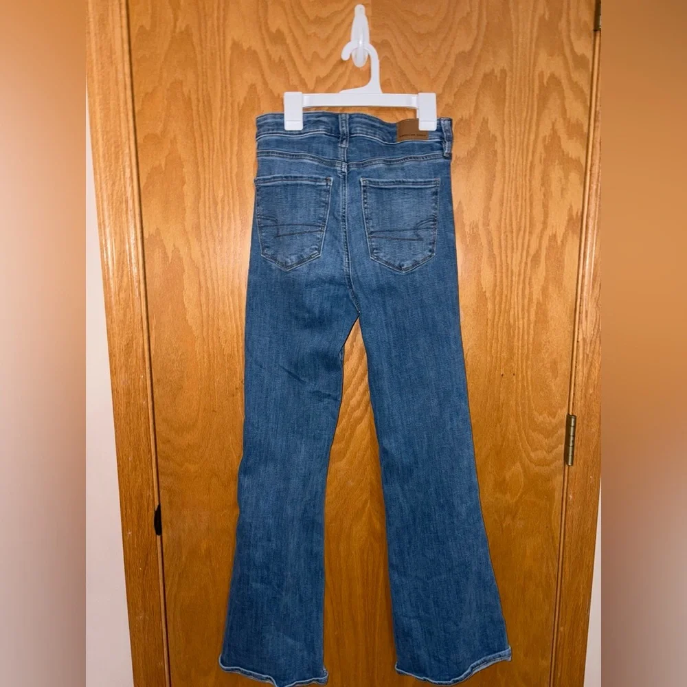 American Eagle Jeans Medium Wash Stretch Denim Casual Flare Fit Size 4 - Picture 4 of 11